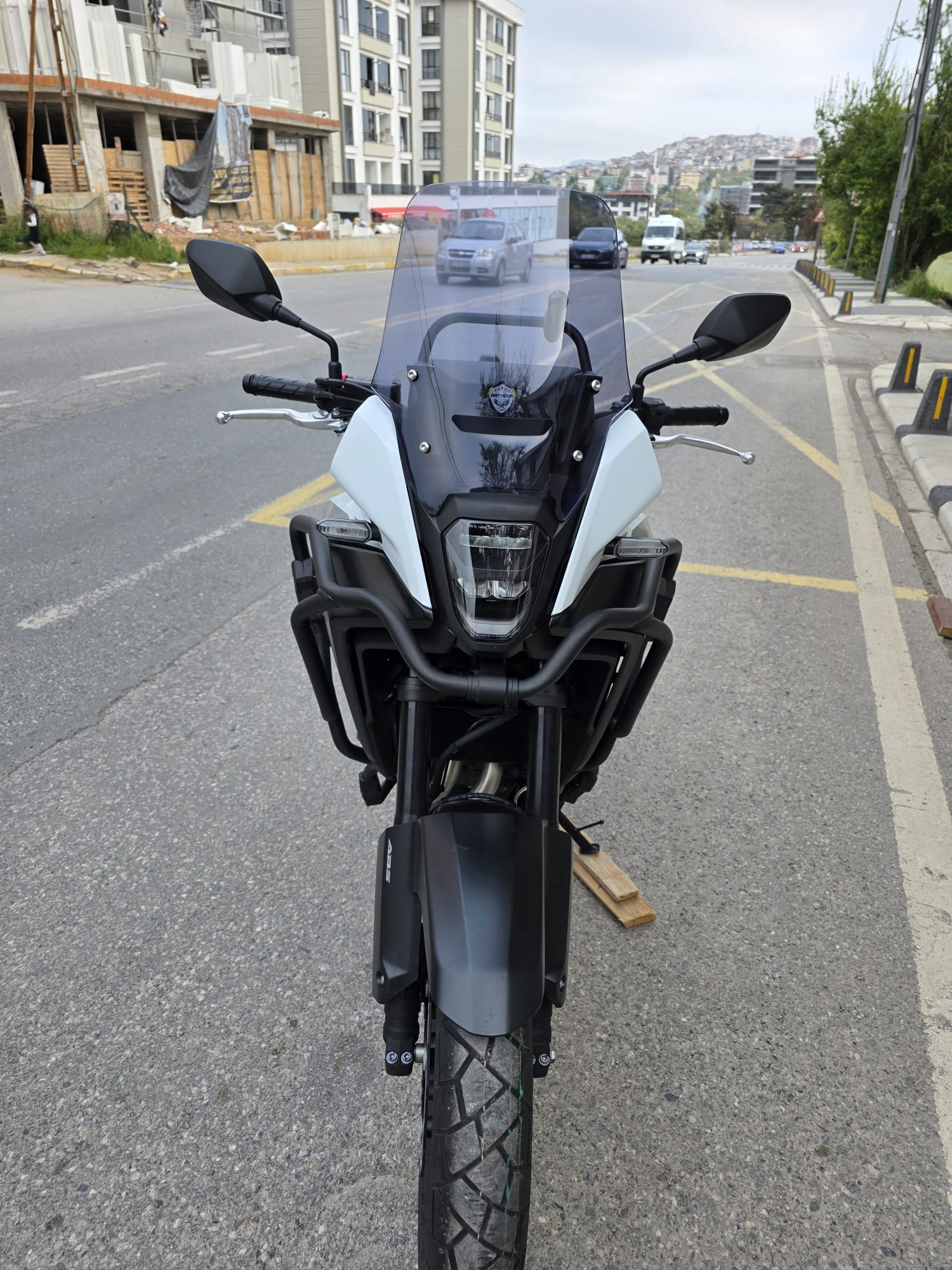 Honda NX 500 Ön Cam 34cm 2025 Model Füme Renkli 4mm Orijinal Boylu