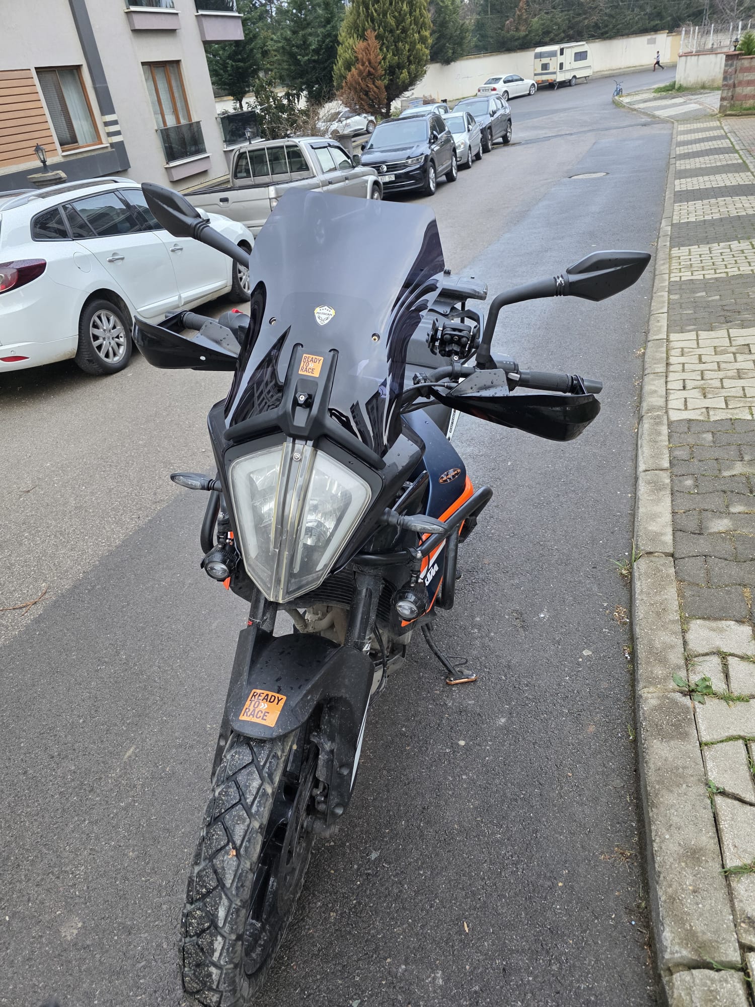 KTM Duke 390 Siperlik Ön Cam 2013-2023 Model 44cm Siyah Renkli ORİJİNAL BOYLU