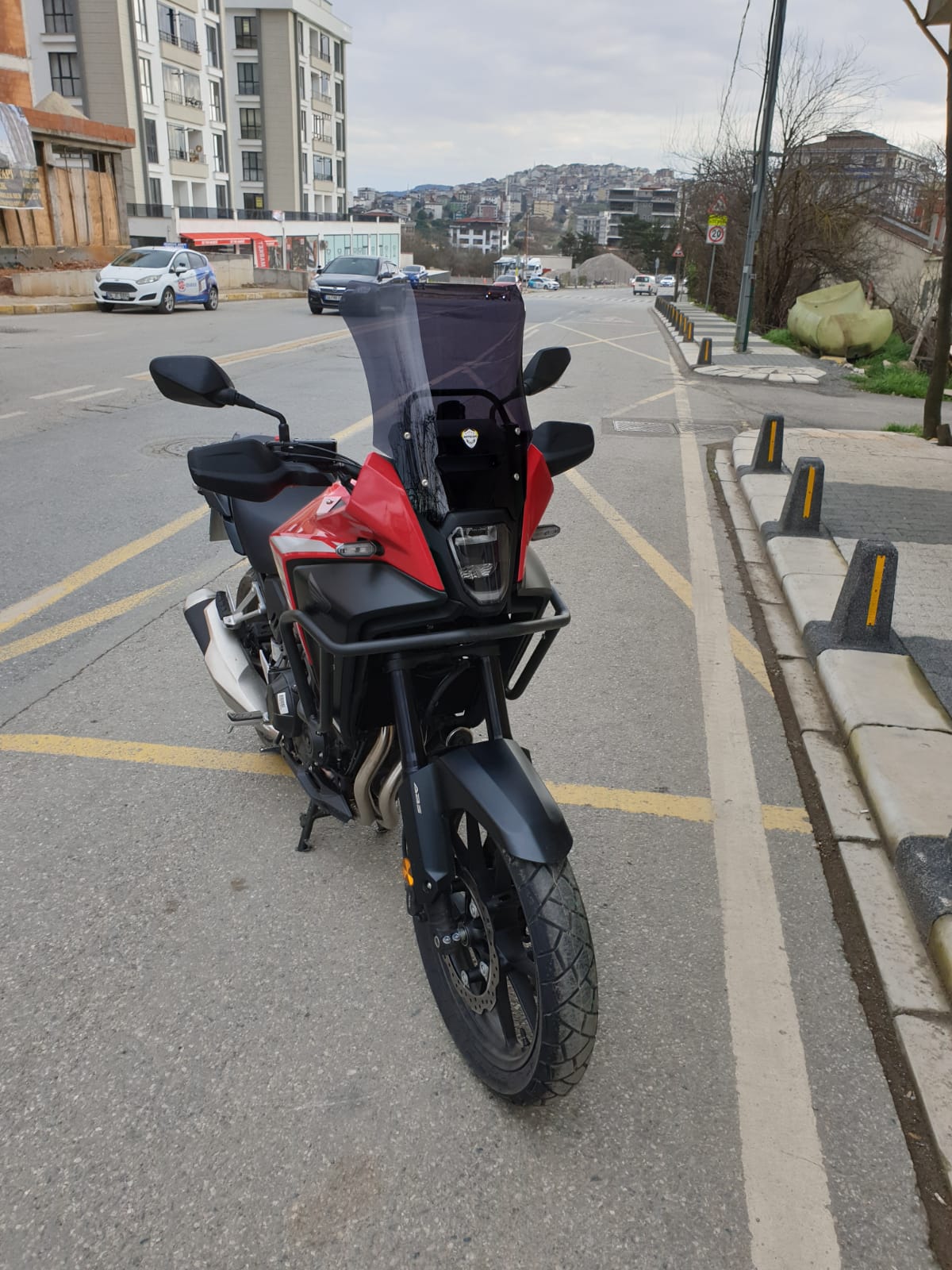 Honda NX 500 Ön Cam 2025 Model 44cm Siyah Renkli 4mm UZUN CAM