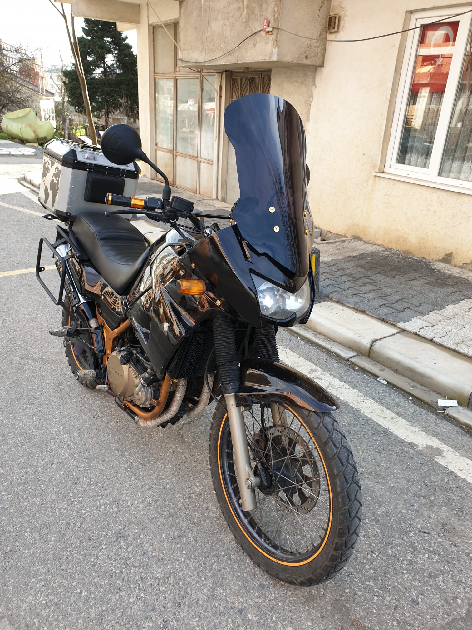 Kawasaki KLE 500 Siperlik Ön Cam 2005-2008 Model 58cm Siyah Renkli 4mm UZUN CAM