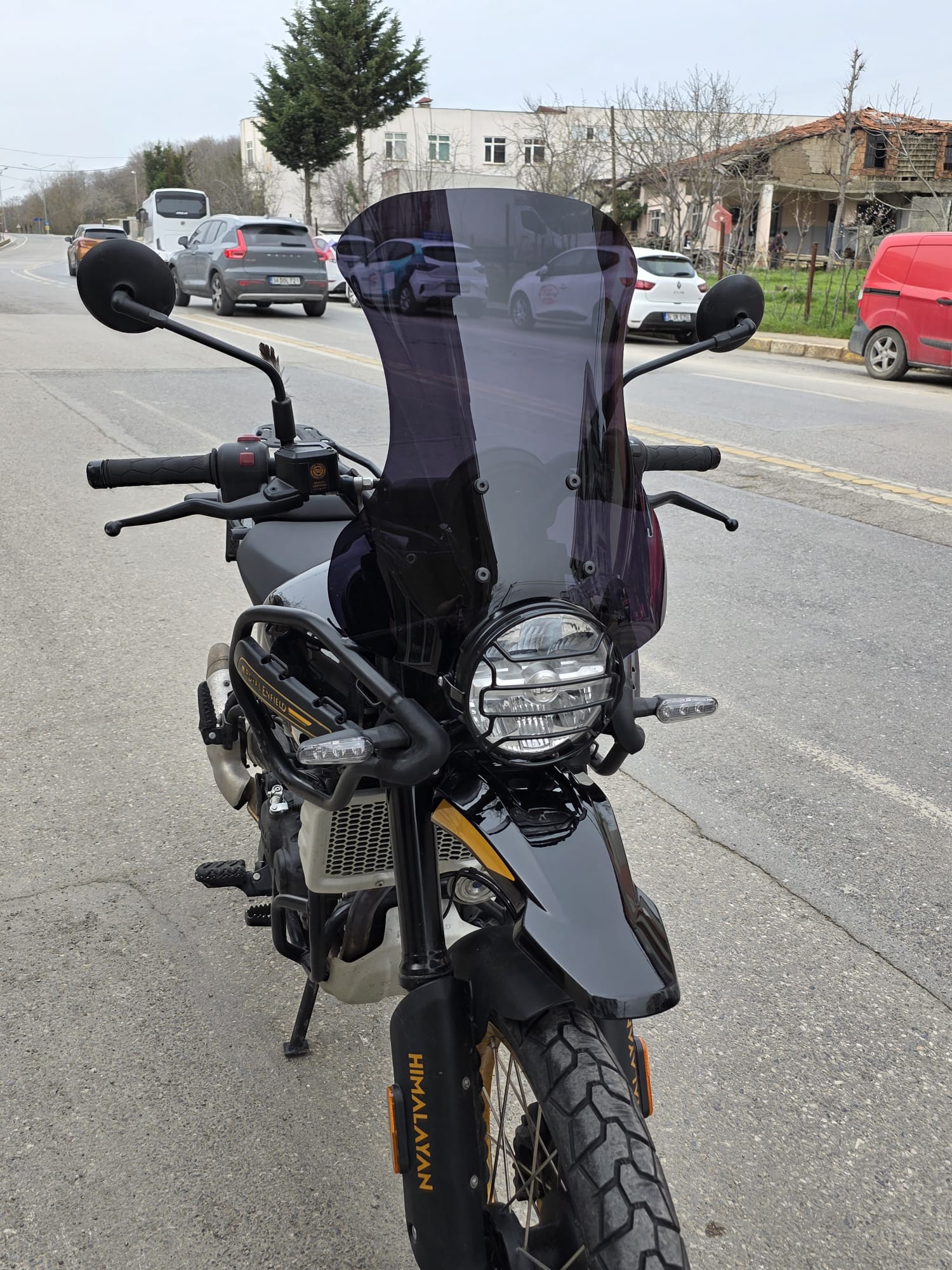 Himalayan Royal Enfıeld 450 Siperlik Ön Cam 2023-2025 Model 49cm Siyah Renkli 4mm