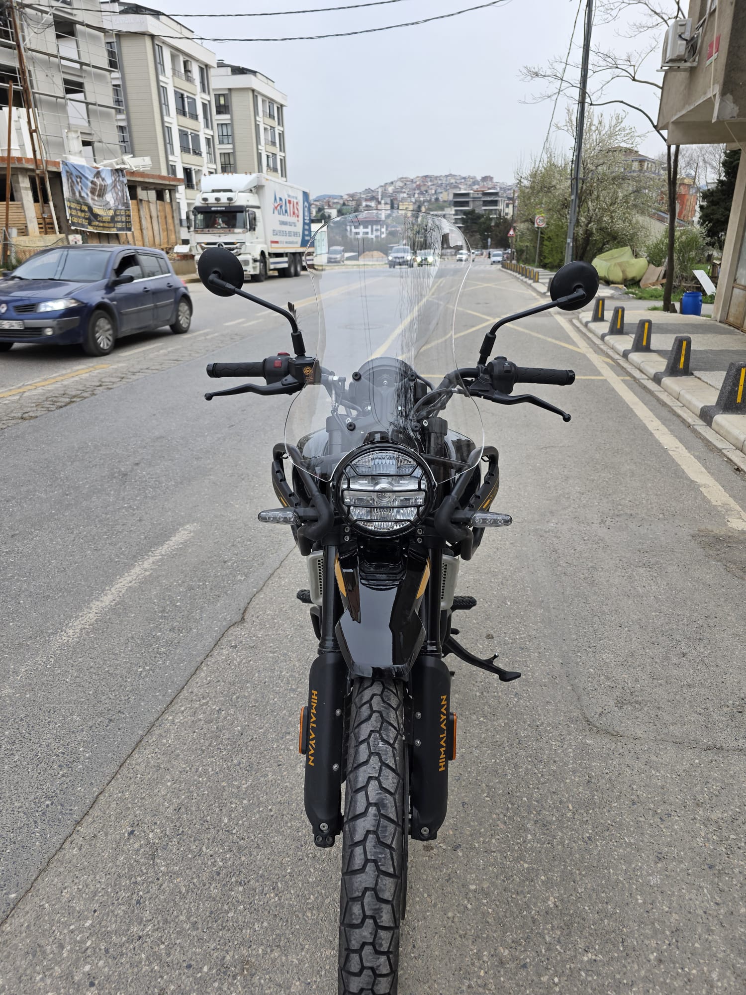 Himalayan Royal Enfıeld 450 Siperlik Ön Cam 2023-2025 Model 49cm Şeffaf Renkli 4mm