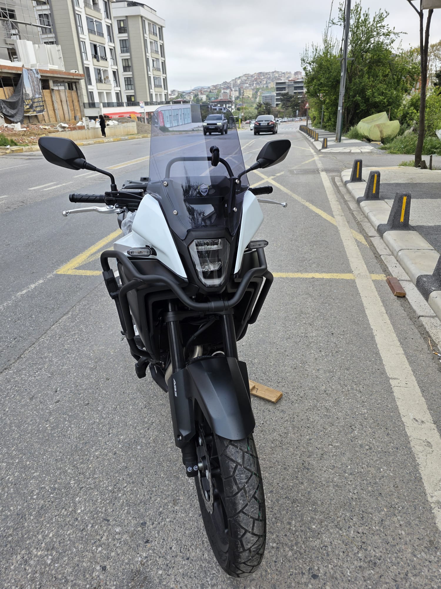 Honda NX 500 Ön Cam 34cm 2025 Model Füme Renkli 4mm Orijinal Boylu