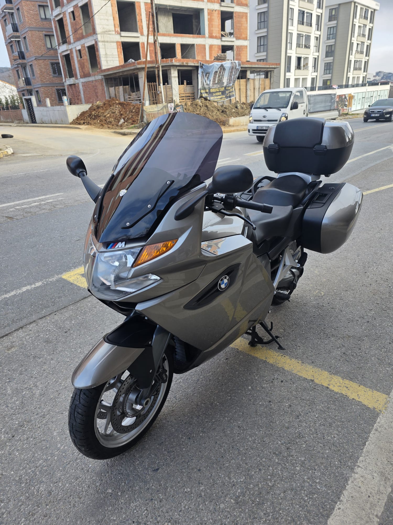 BMW K 1300 GT Siperlik Ön Cam 2009 Model 63cm Siyah Renkli 4mm