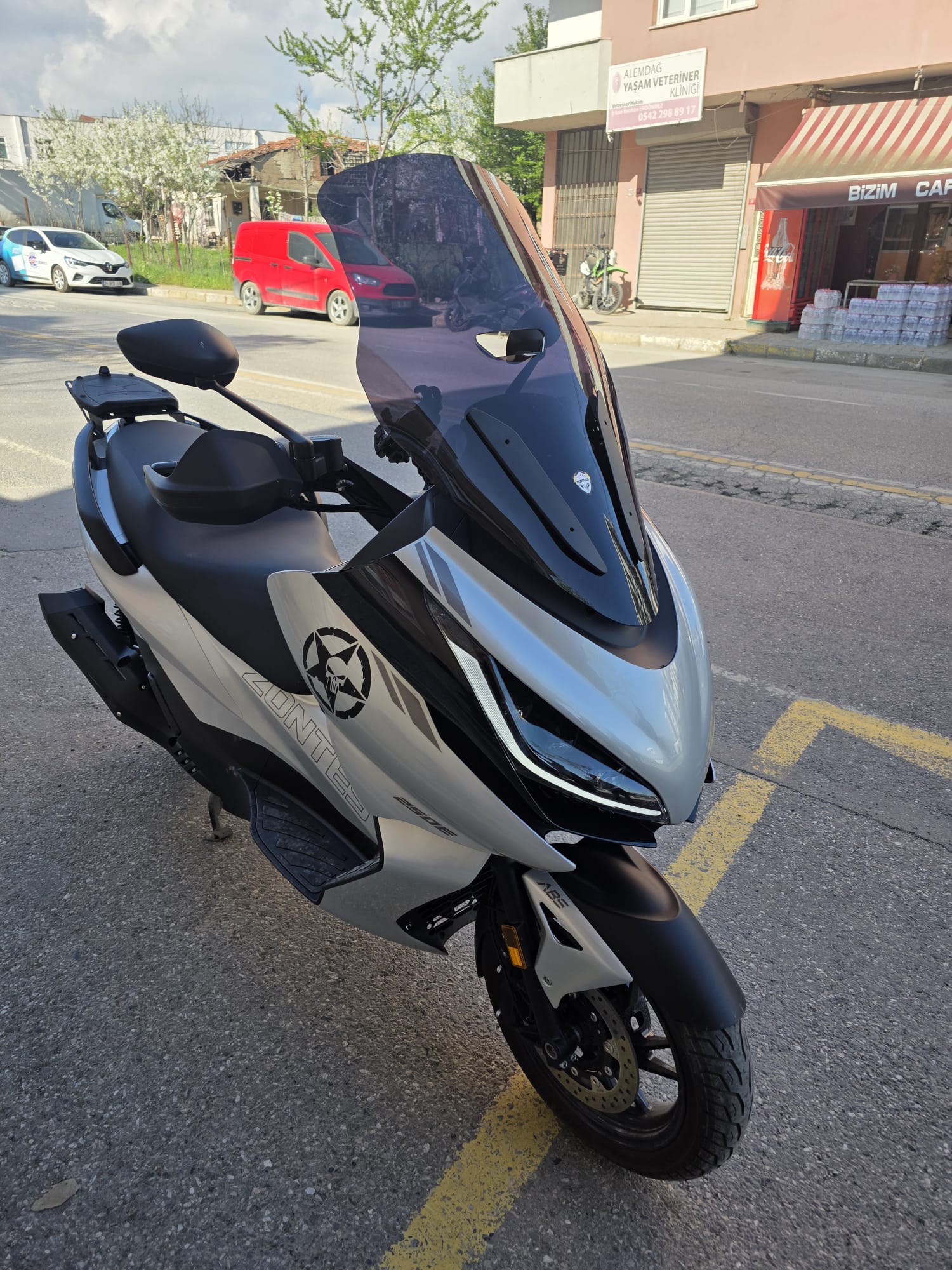 Zontes ZT 250 T-E Siperlik Ön Cam 2023-2025 Model 73cm Siyah Renkli 4mm