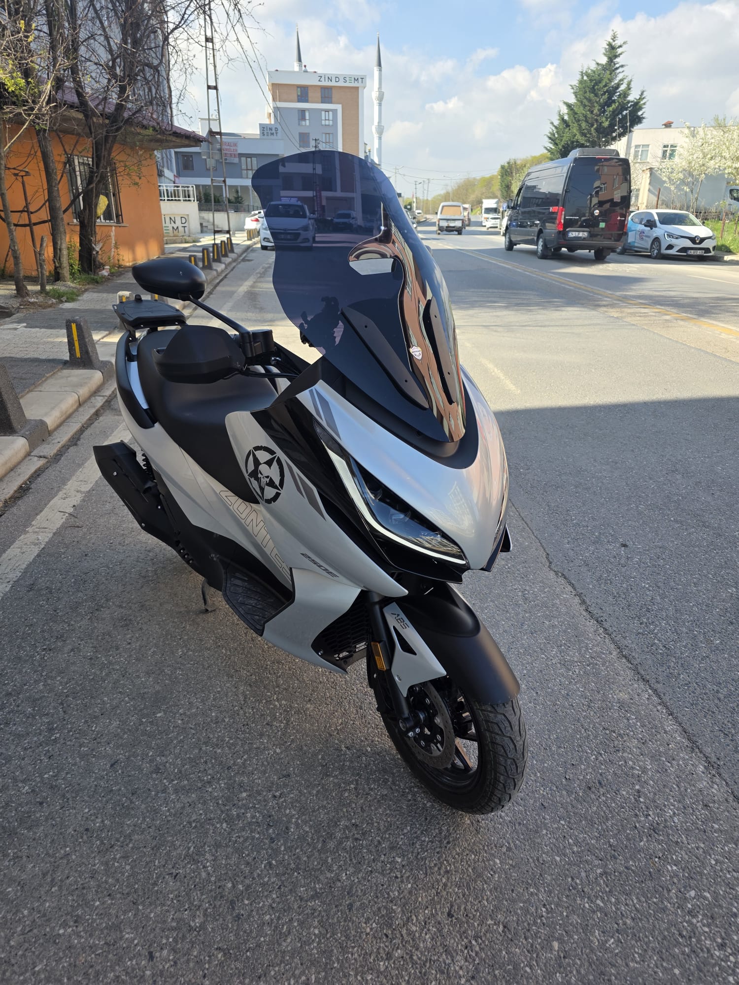 Zontes ZT 250 T-E Siperlik Ön Cam 2023-2025 Model 73cm Siyah Renkli 4mm