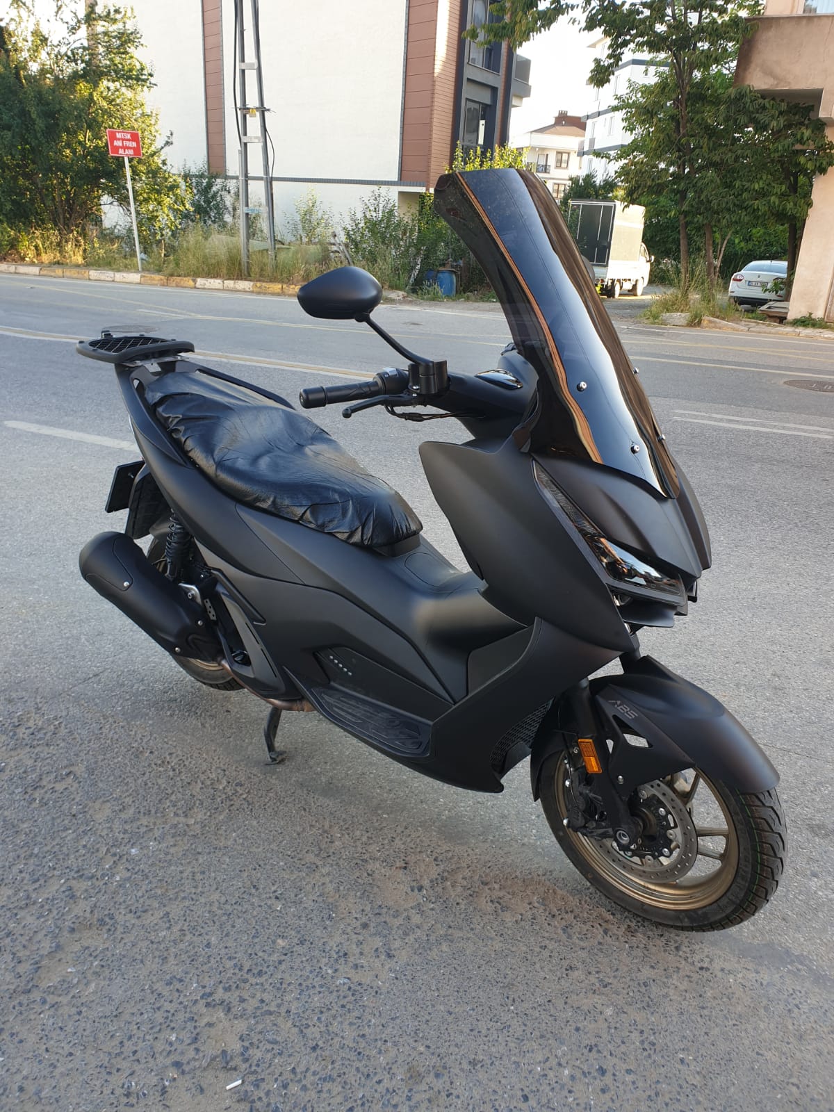 RKS RZ 250 S Siperlik Ön Cam 2022-2025 Model 68cm Siyah Renkli 4mm