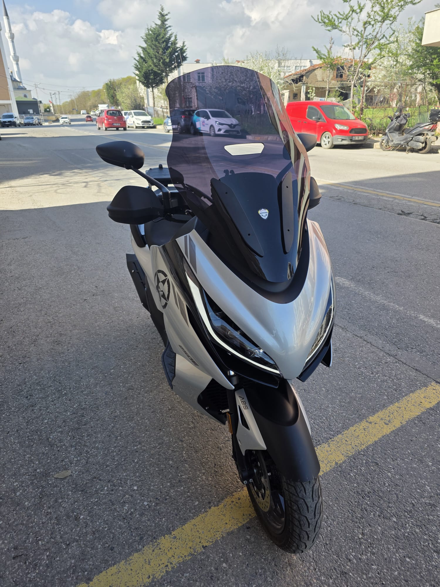 Zontes ZT 250 T-E Siperlik Ön Cam 2023-2025 Model 73cm Siyah Renkli 4mm