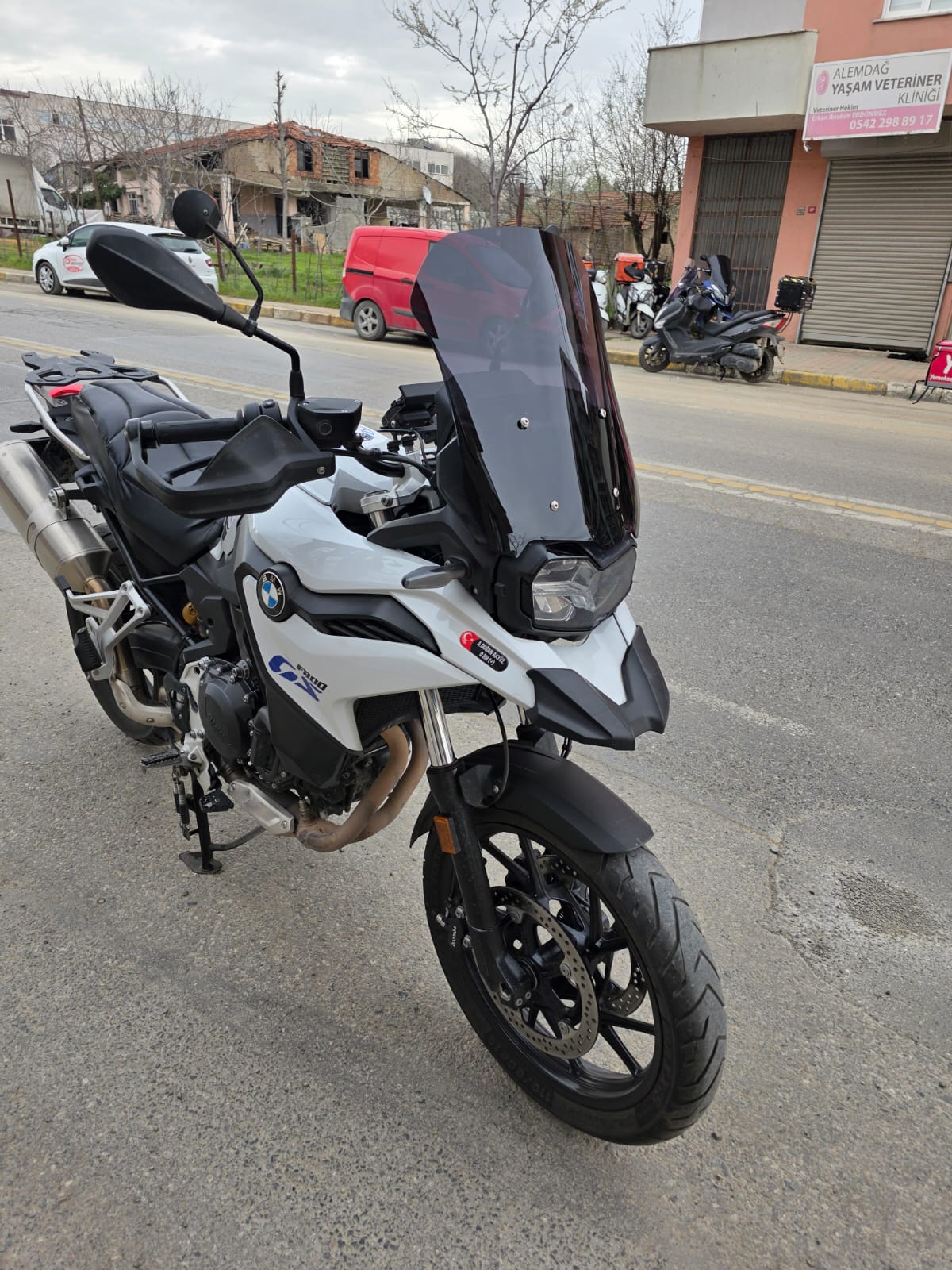 Bmw F800 GS Siperlik Ön Cam 2023-2025 Model 44cm Siyah Renkli 4mm