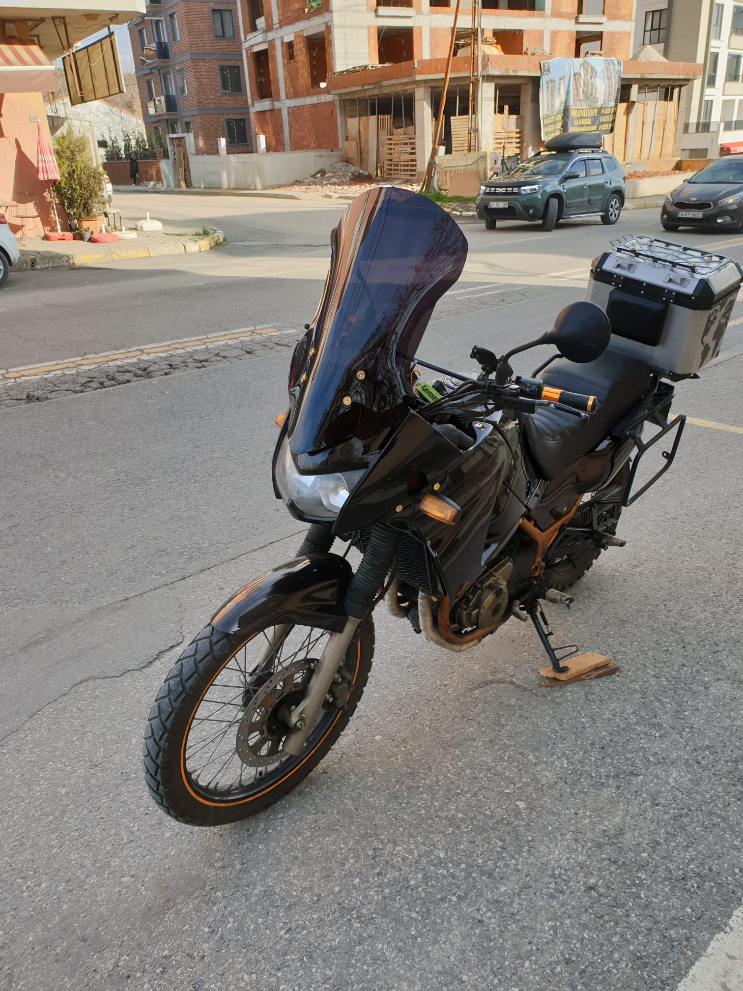 Kawasaki KLE 500 Siperlik Ön Cam 2005-2008 Model 58cm Siyah Renkli 4mm UZUN CAM