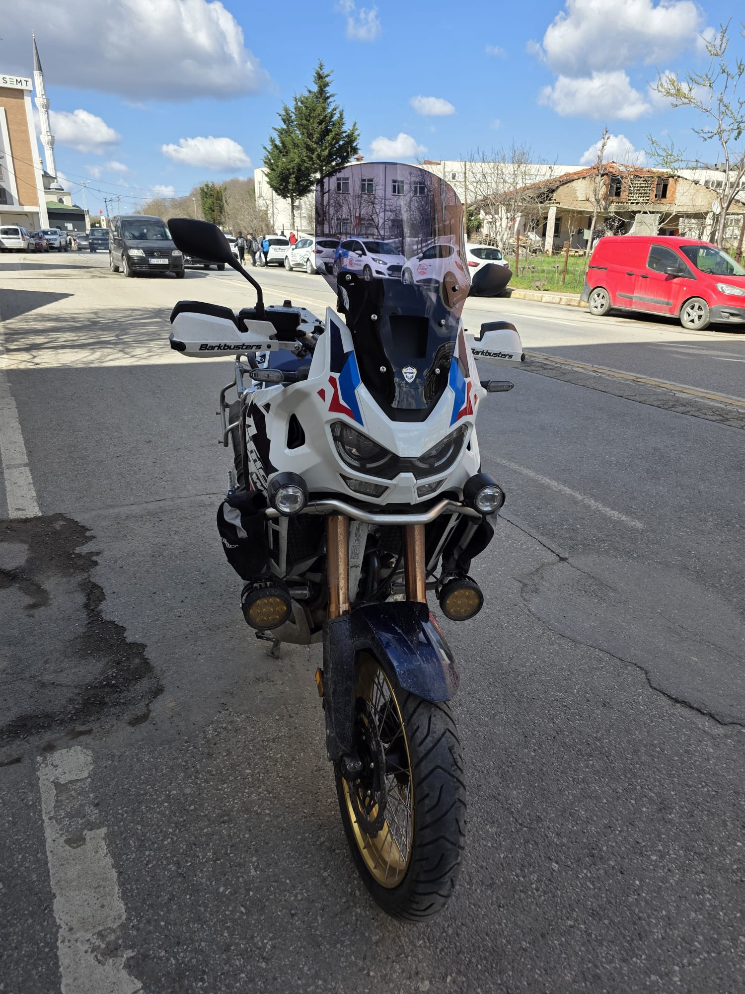 Honda Africa twin CRF 1100 L4 Ön Cam 2023-2025 Model 54cm Siyah Renkli 4mm UZUN VE GENİŞ