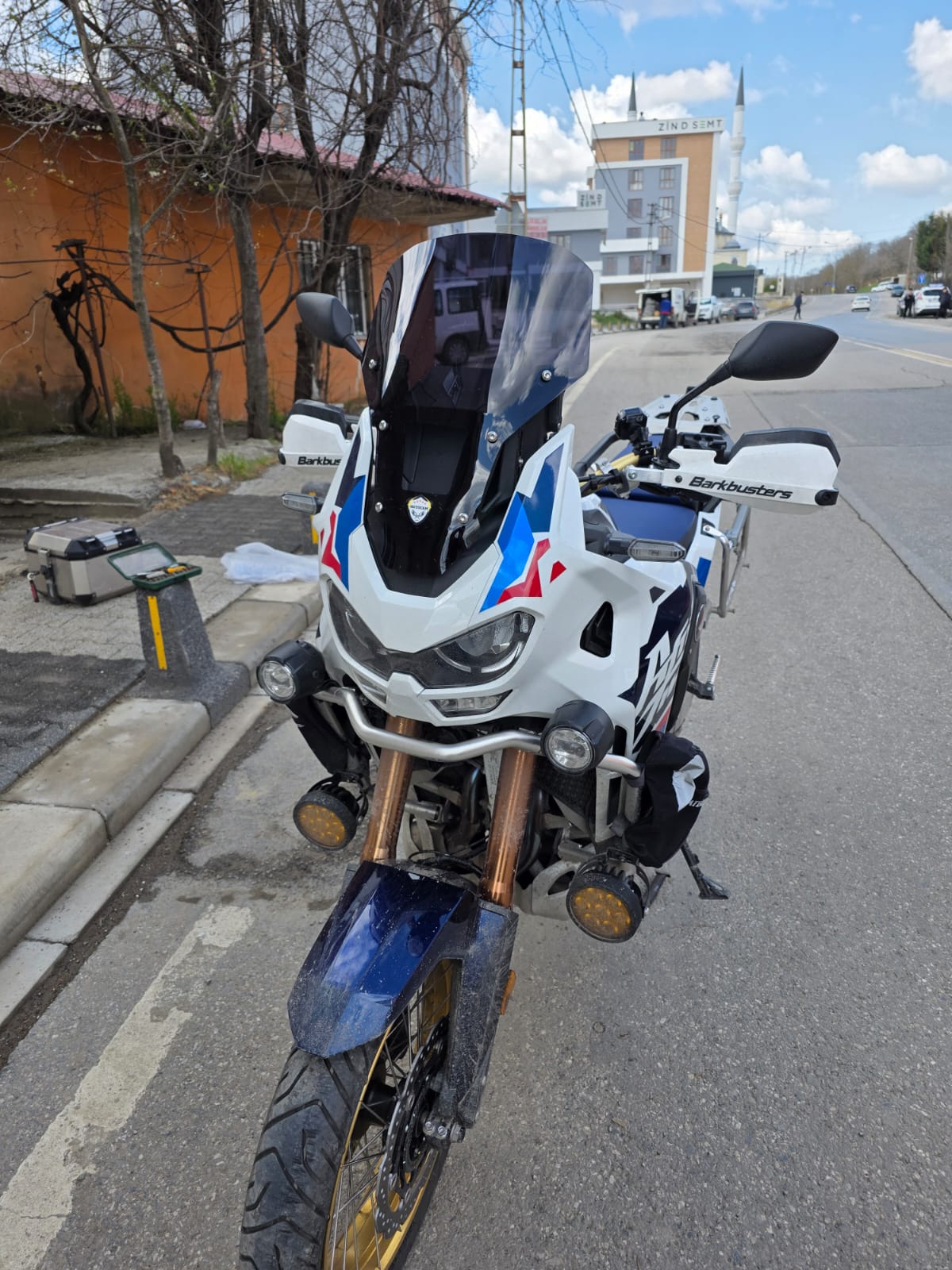 Honda Africa twin CRF 1100 L4 Ön Cam 2023-2025 Model 46cm Siyah Renkli 4mm ORİJİNAL BOYLU