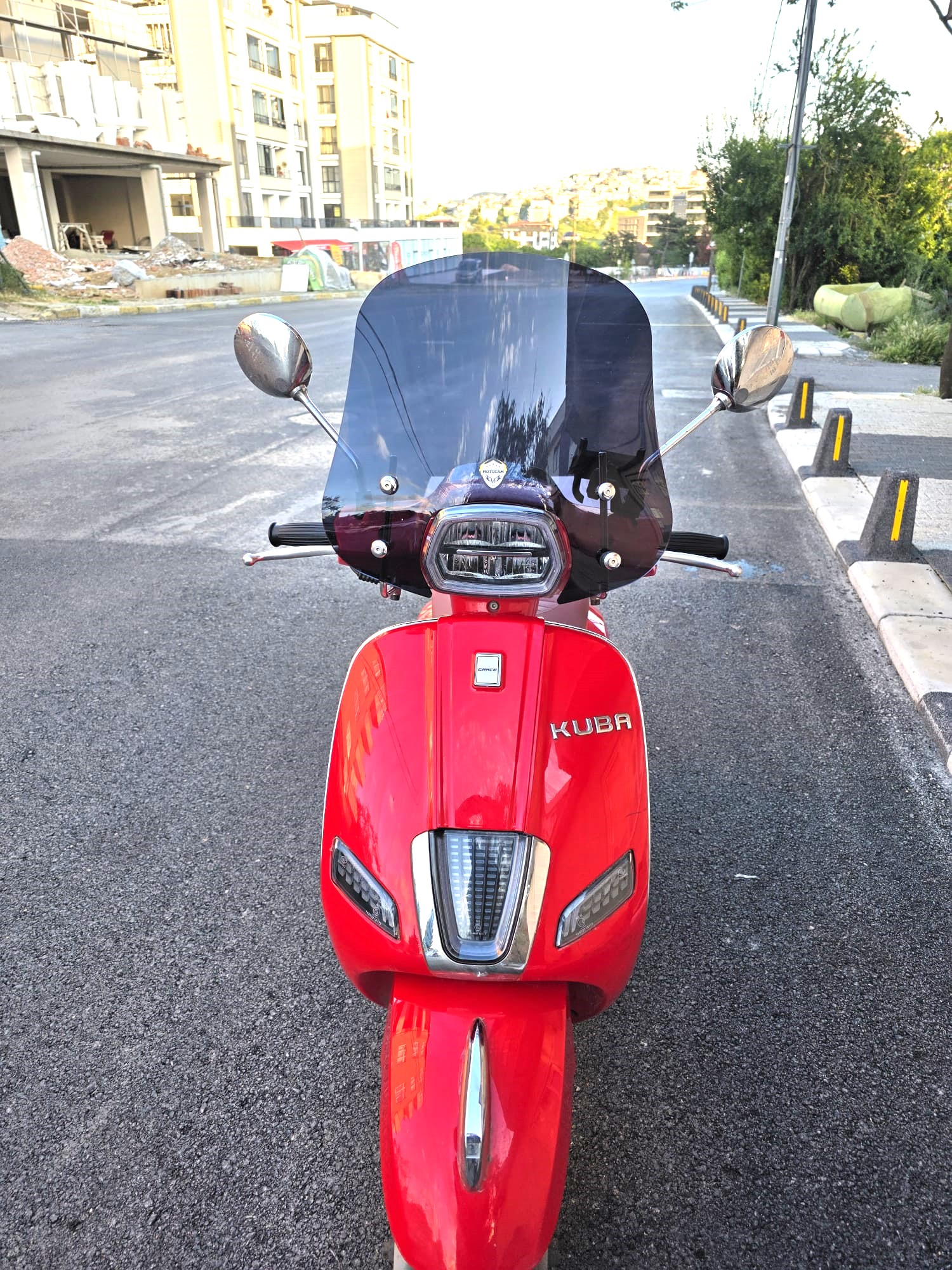 Küba Grace 50 125 Ön Cam 2023-2025 Model 42cm Siyah Renkli APARATSIZDIR