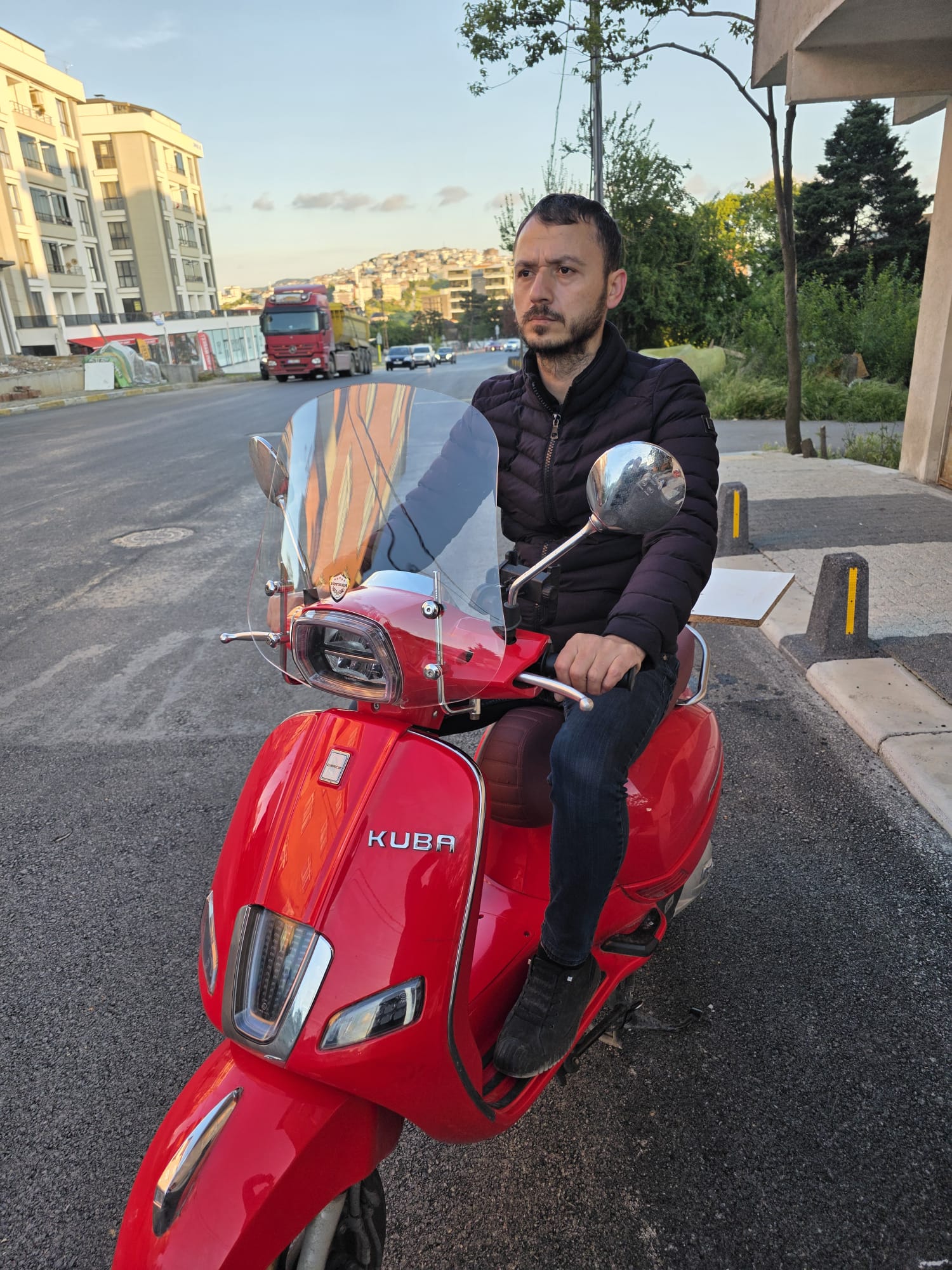 Küba Grace 50 125 Ön Cam 2023-2025 Model 42cm şeffaf Renkli Elcikli APARATSIZDIR