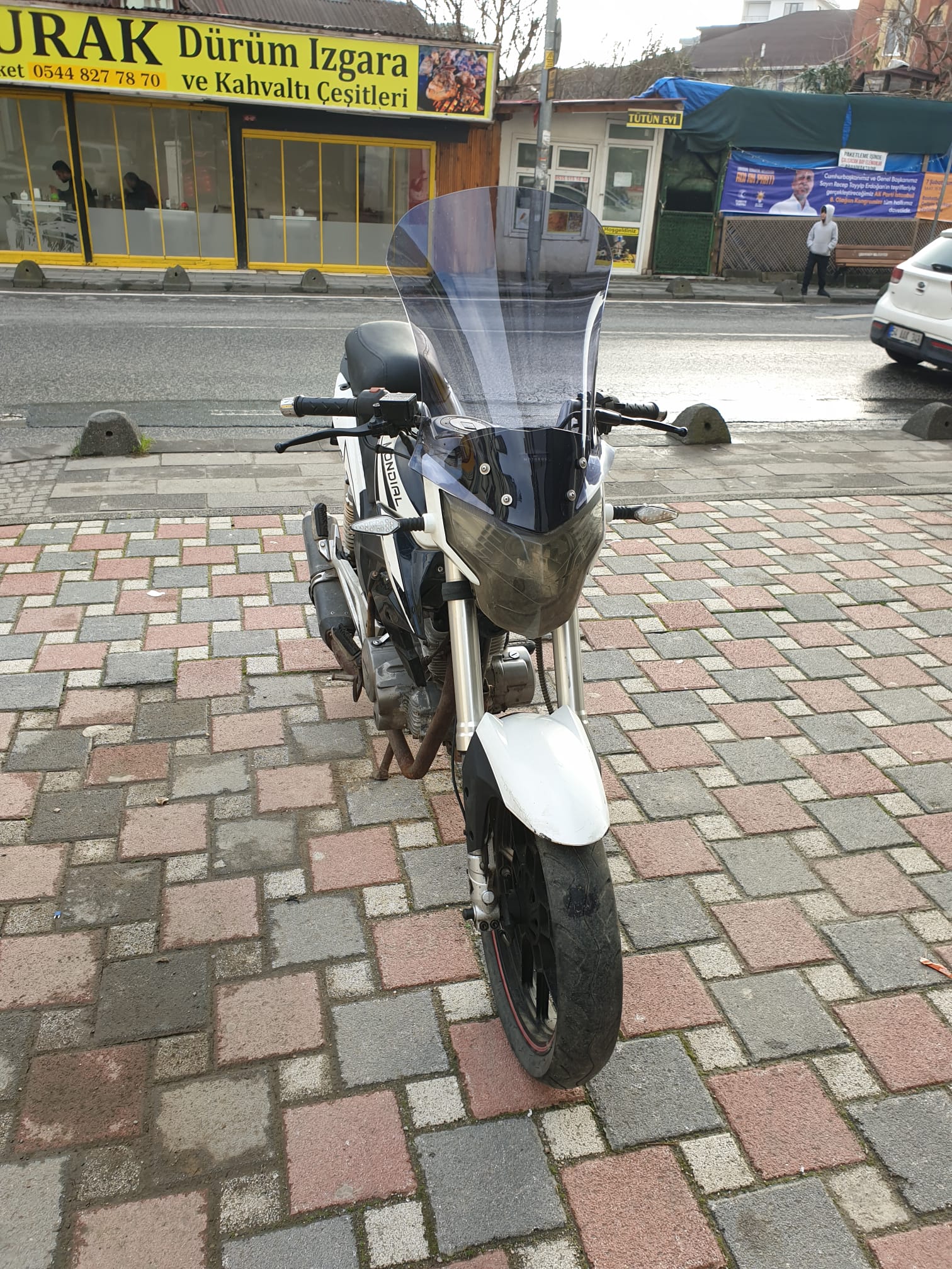 Mondial 180 Z One S Siperlik Ön Cam 58cm 2014 2022 Model Füme Renkli