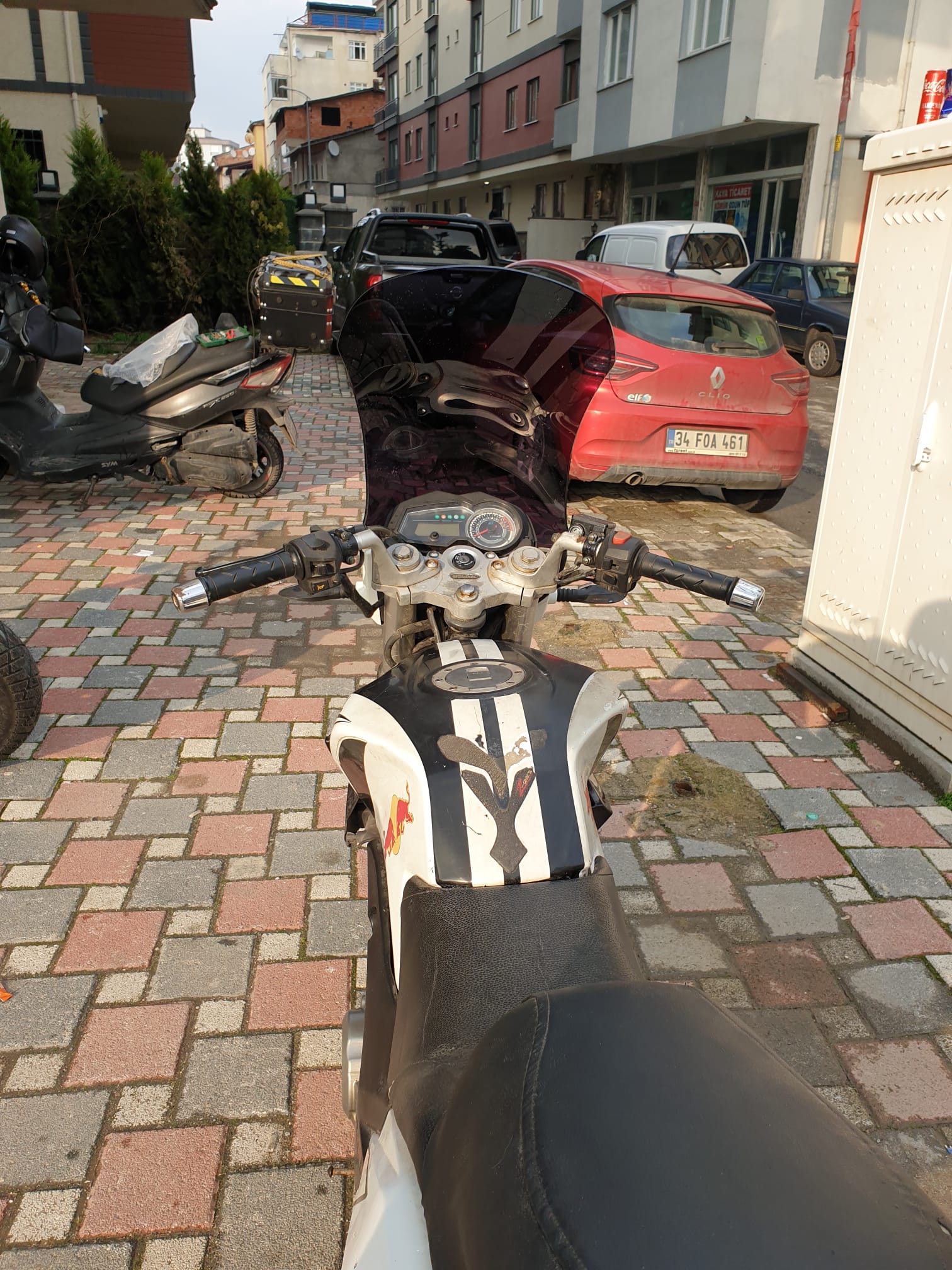 Mondial 180 Z One S Siperlik Ön Cam 58cm 2014 2022 Model Siyah Renkli