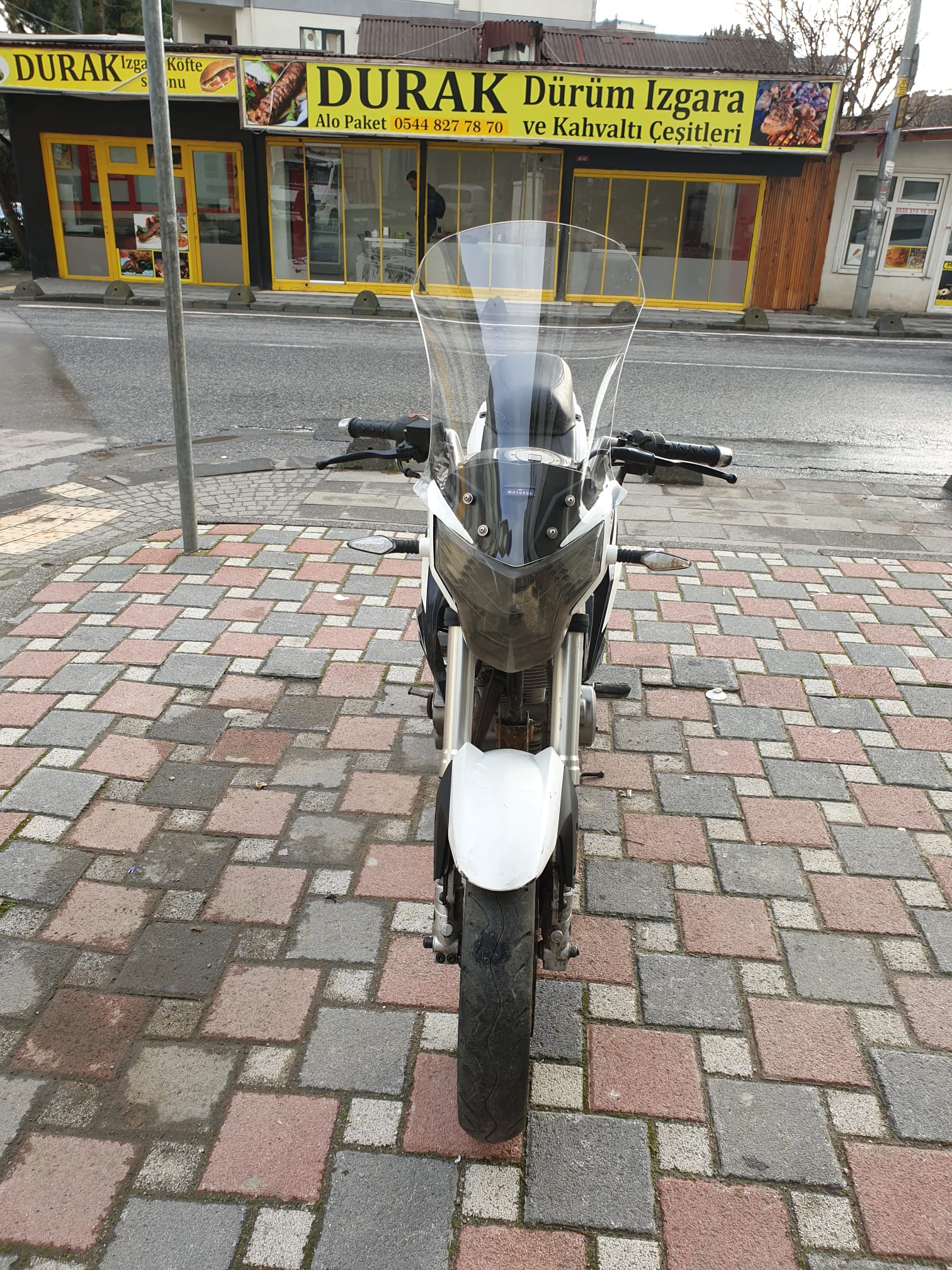 Mondial 180 Z One S Siperlik Ön Cam 58cm 2014 2022 Model Şeffaf Renkli