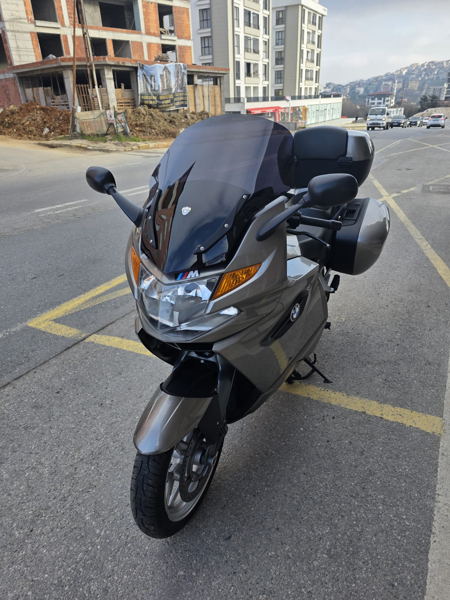 BMW K 1300 GT Siperlik Ön Cam 2009 Model 63cm Siyah Renkli 4mm
