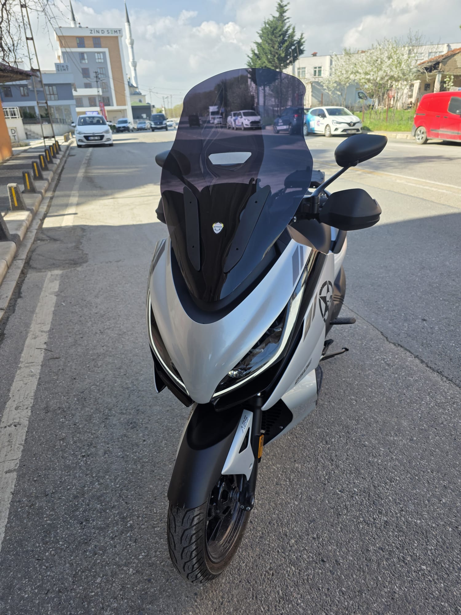 Zontes ZT 250 T-E Siperlik Ön Cam 2023-2025 Model 73cm Siyah Renkli 4mm
