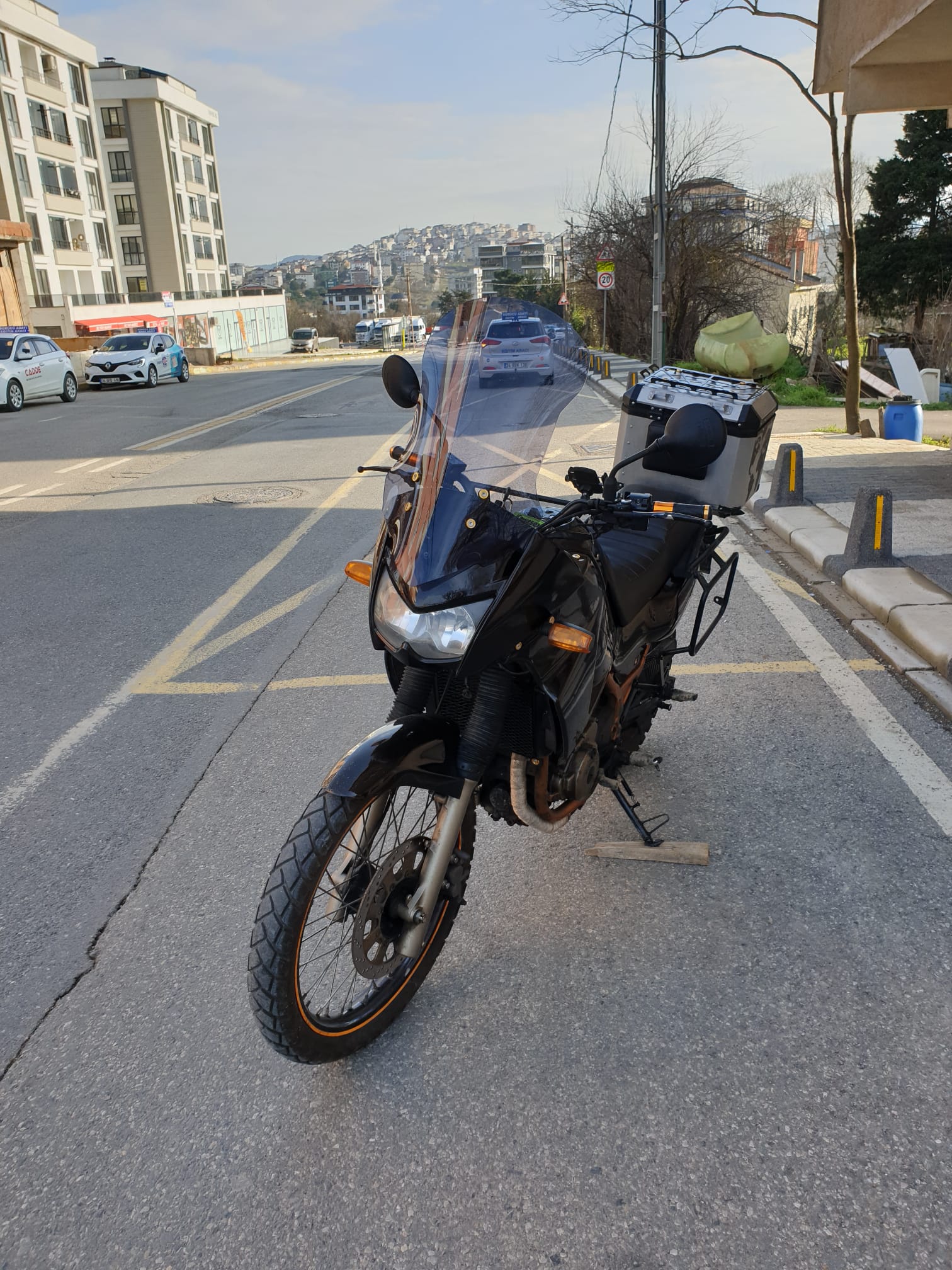 Kawasaki KLE 500 Siperlik Ön Cam 2005-2008 Model 58cm Füme Renkli 4mm UZUN CAM