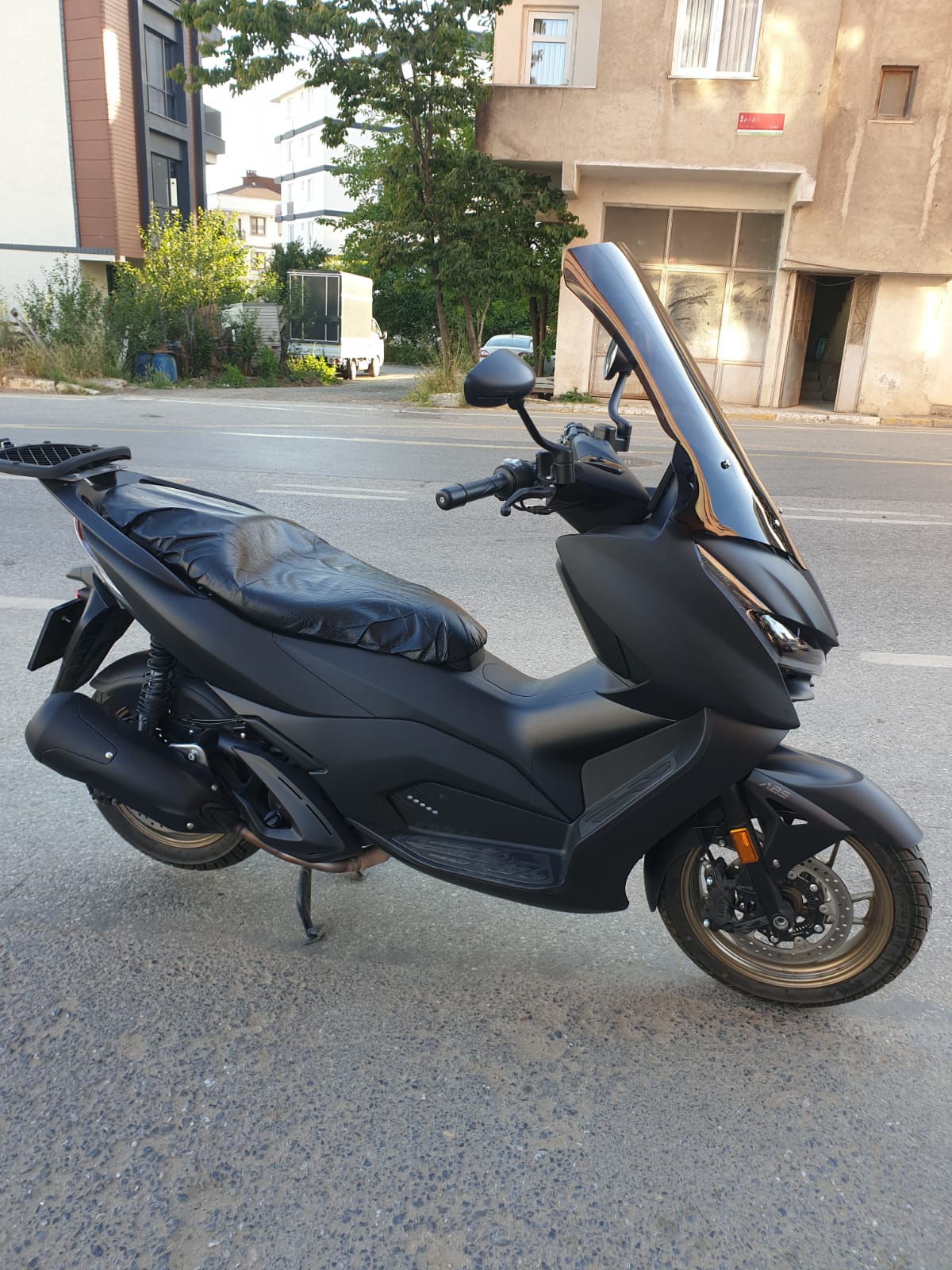 RKS RZ 250 S Siperlik Ön Cam 2022-2025 Model 68cm Siyah Renkli 4mm