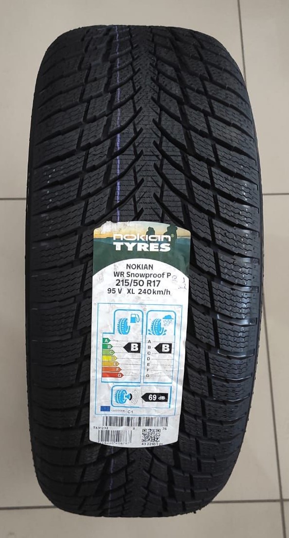 Nokian 215/50R17 95V WR Snowproof P Kış Lastiği 2020 Üretim